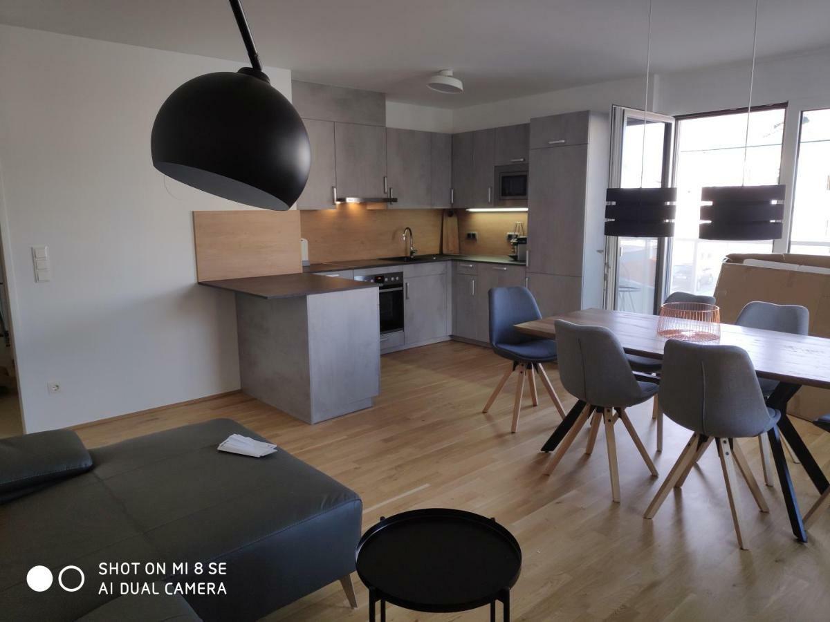 City Appartement Wien-Schwechat Exterior foto