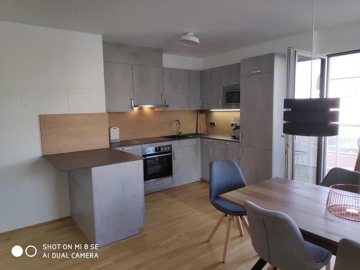 City Appartement Wien-Schwechat Exterior foto
